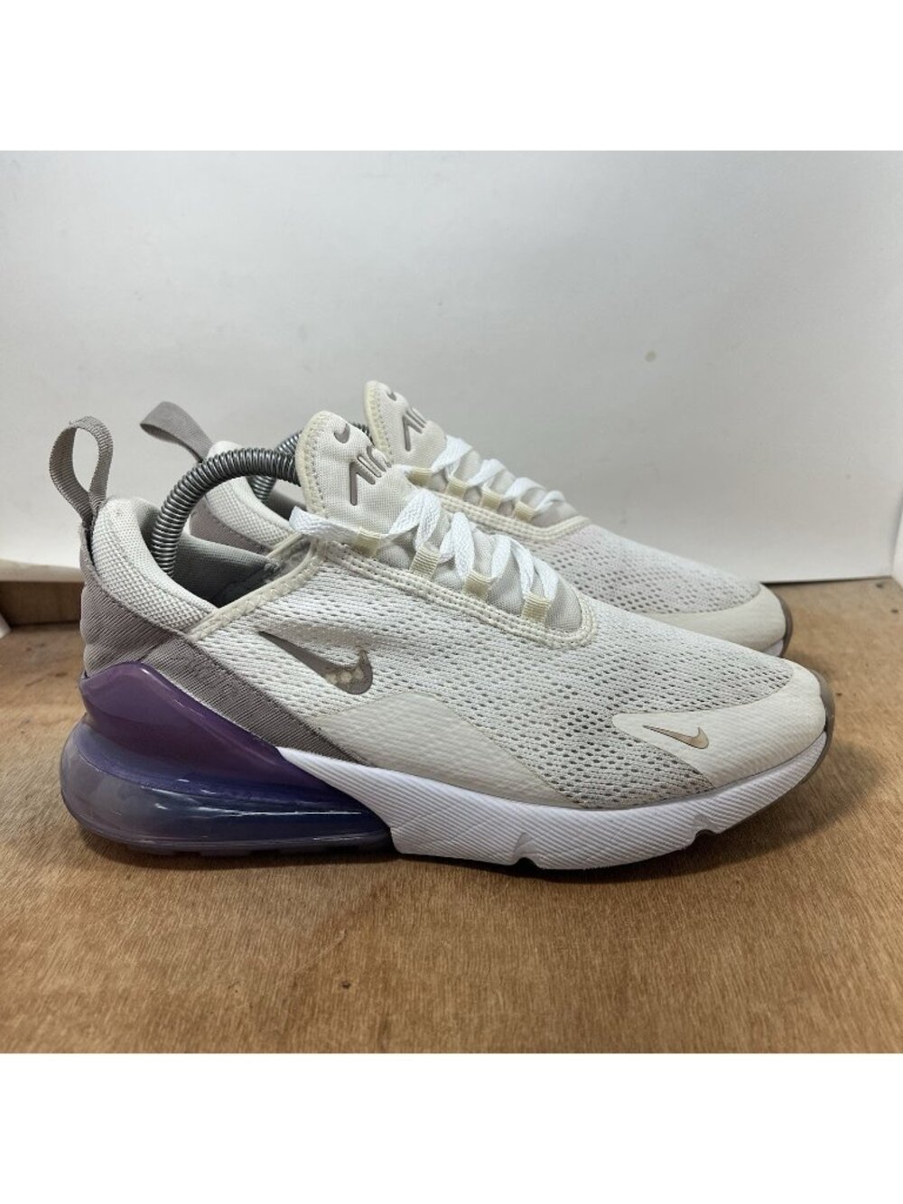 Nike Air Max 270 Women’s Size 9.5 Sail Pumice Space Purple AH6789-107 Shoes